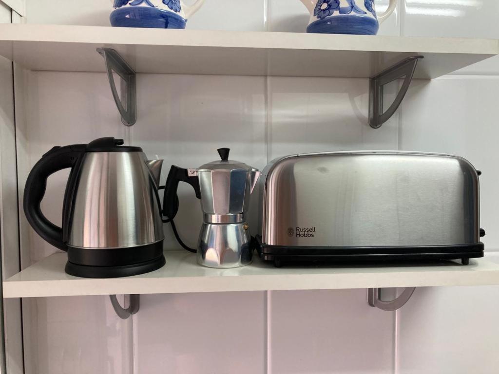 Apartamento Grande, 2 Dormitorios, Garaje Gratis Madrid Esterno foto
